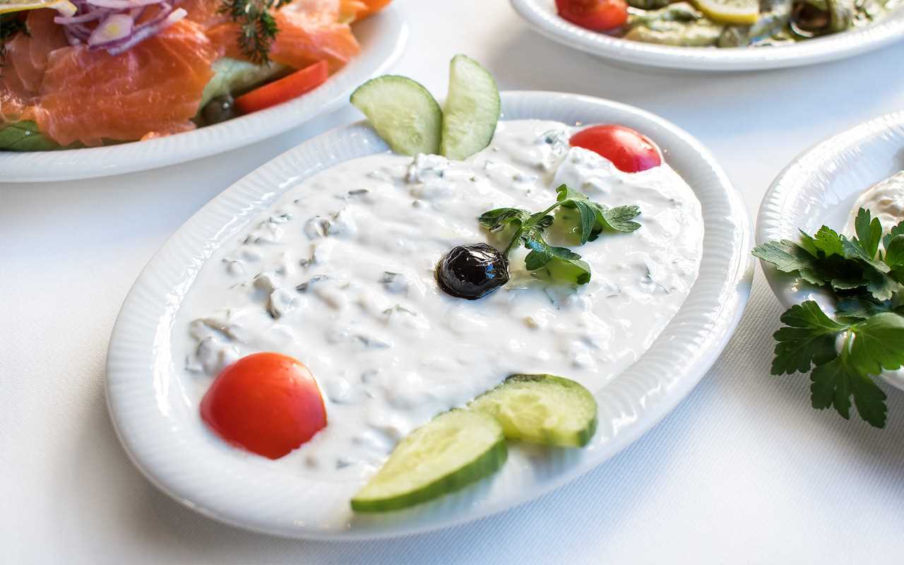 PURSLANE WITH YOGHURT