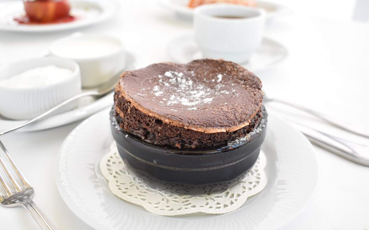 CHOCOLATE SOUFFLE