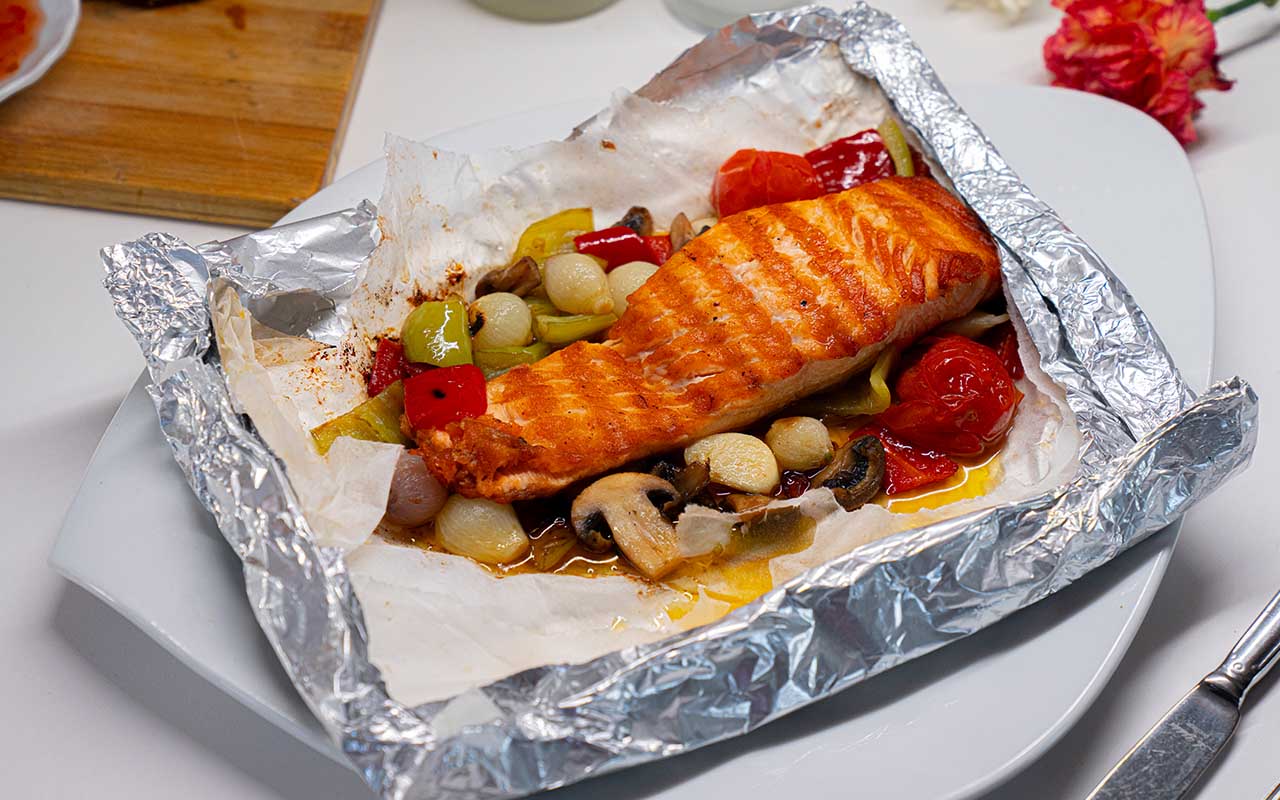 OVEN-BAKED SALMON 