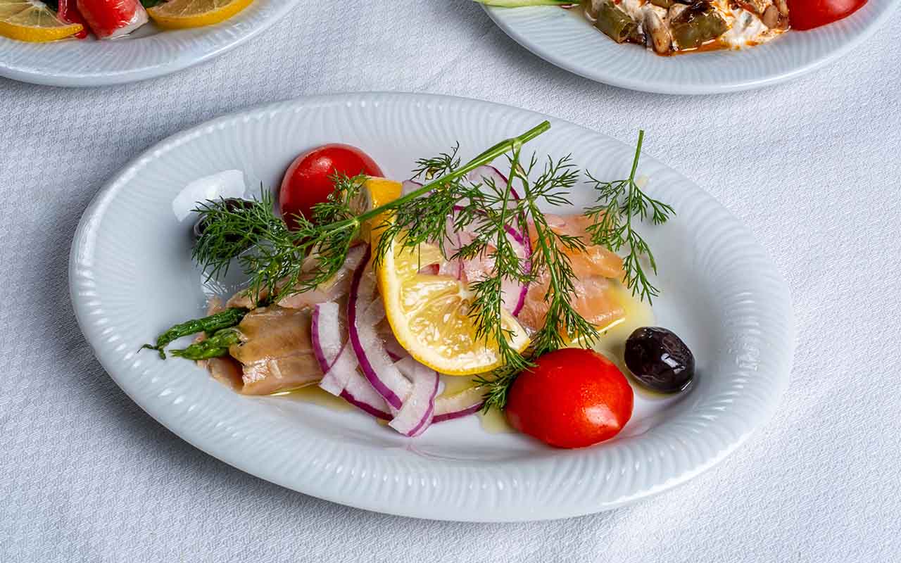 SALMON WRAP WITH ASPARAGUS